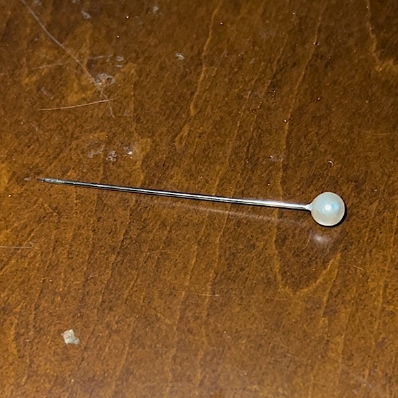 Vintage Pearl Sewing Needle - Picture 2 of 3